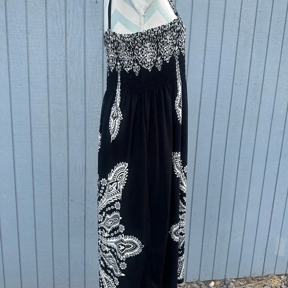 Black and White Smocked Midi Dress - Picture 5 of 10